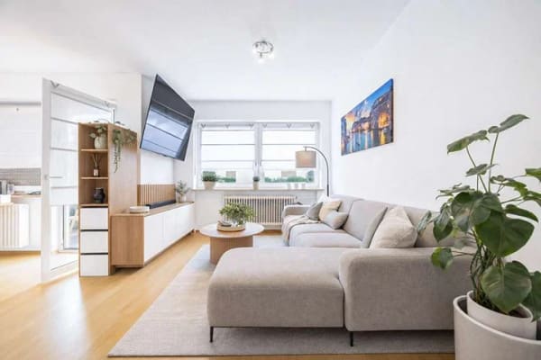Immobilie in Erding - Vermietetes 1-Zimmer-Apartment mit Südloggia & Einzelgarage - Bild 0