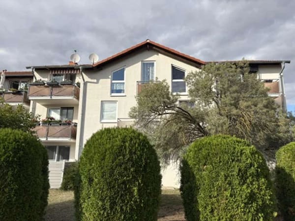 Immobilie in Sülzetal - Großzügige 3-Raum-Wohnung mit großem Balkon, Stellplatz und schönem Ausblick in ruhiger Wohnlage - Bild 4