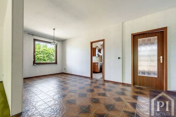 Immobilie in Altenholz - Großzügiges EFH mit 70 m² Einliegerwohnung im Dachgeschoss in ruhiger Lage von Altenholz - Bild 3