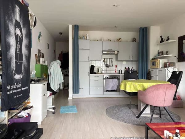 Immobilie in Düsseldorf - Vermietetes 1-Zi.-Appartement mit Balkon & Stellplatz - Bild 1