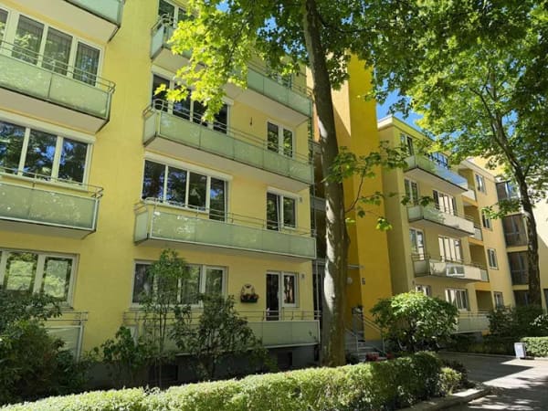 Immobilie in München - Vermietetes Apartment in begehrter Wohnlage mit großzügigem Balkon - Bild 0