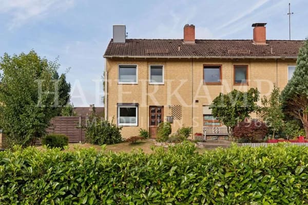 Immobilie in Hamburg - Erbpacht: Reihenendhaus mit großem Garten in sonniger Lage Eißendorfs - Bild 0